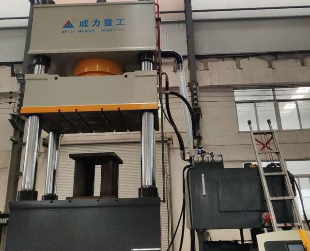 PVC磚托板模壓成型液壓機(jī)